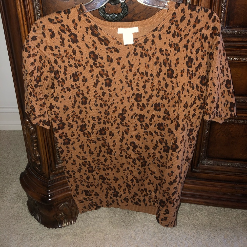 H&M cheetah shirt